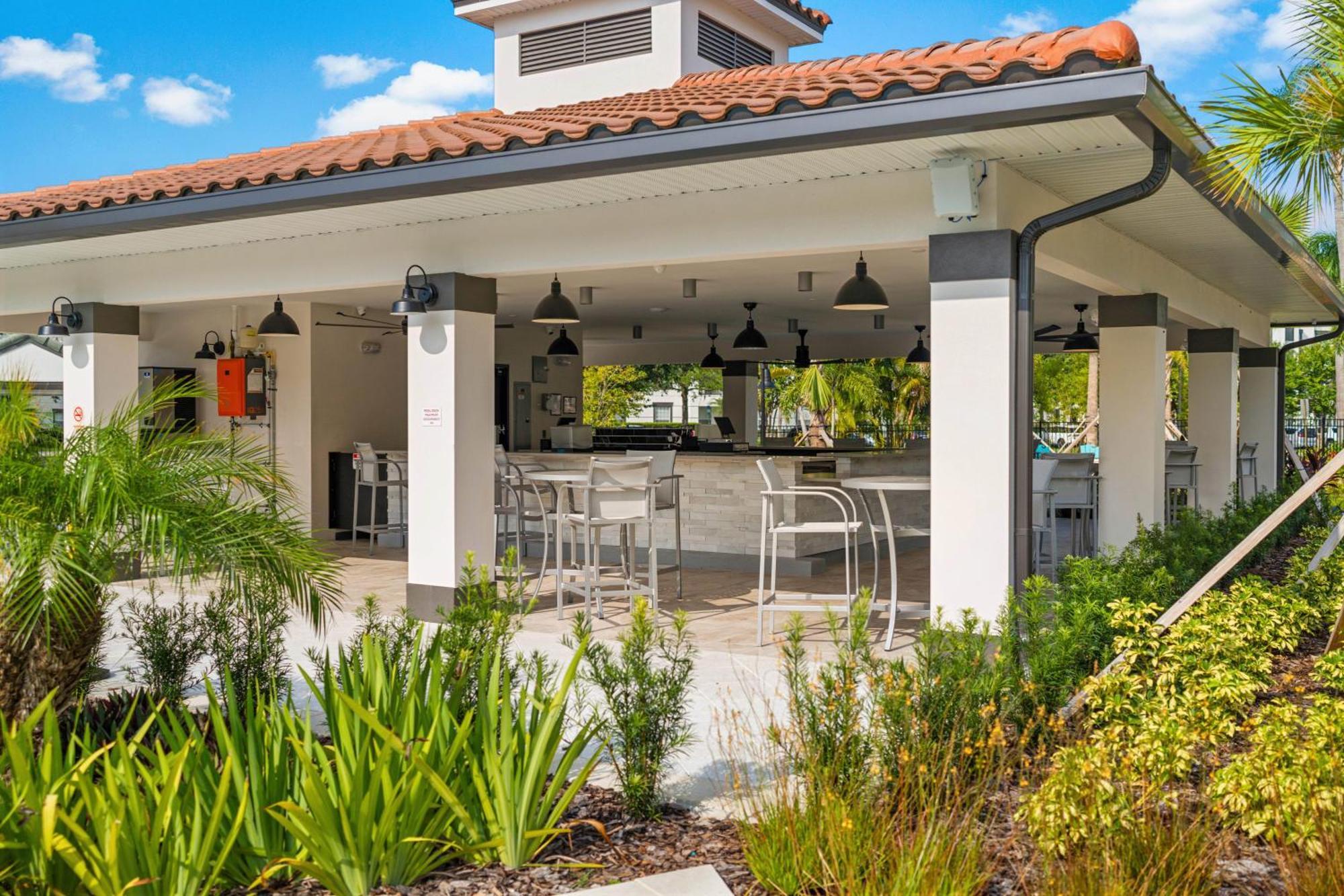 Stylish Condo At Vista Cay Resort Minutes To Wdw Орландо Екстериор снимка