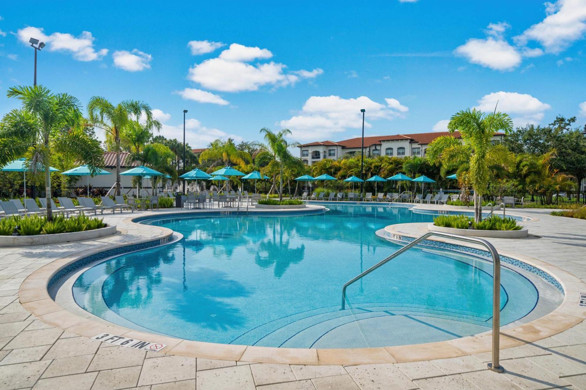 Stylish Condo At Vista Cay Resort Minutes To Wdw Орландо Екстериор снимка