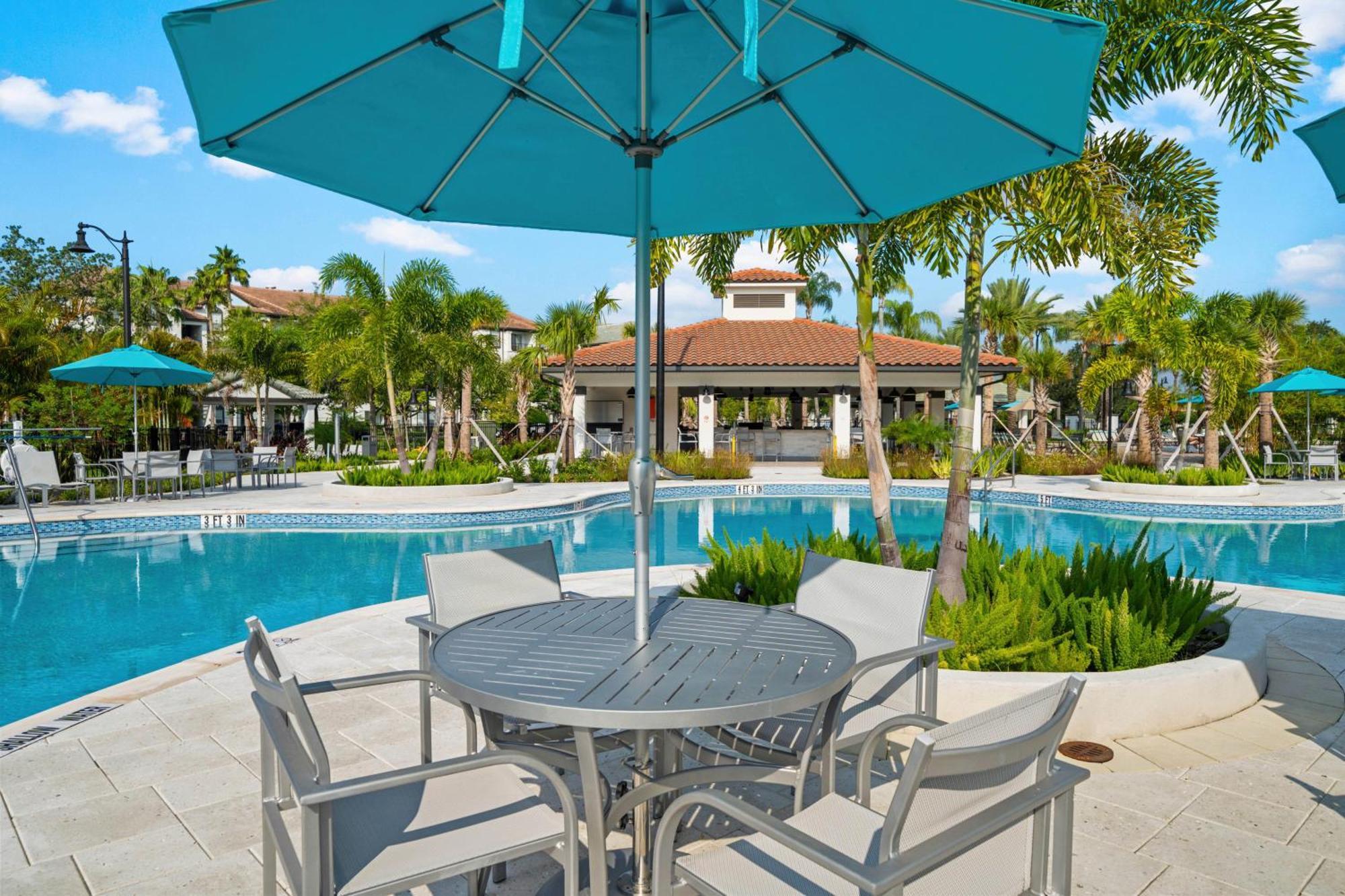Stylish Condo At Vista Cay Resort Minutes To Wdw Орландо Екстериор снимка